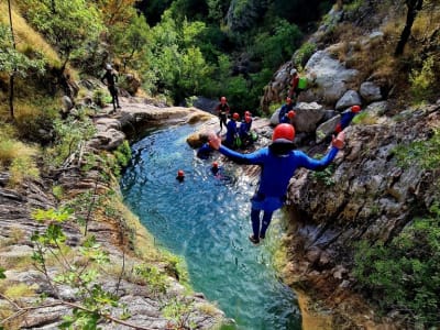 Excursión de barranquismo al cañón de Drenovsnica desde Budva