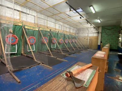 Axe throwing in the heart of Paris