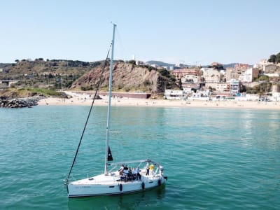 Paseo en barco privado desde Port Olimpic Barcelona