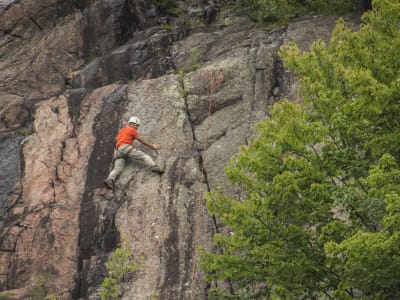 Discovery of rock climbing at Mont-Tremblant in the Laurentians