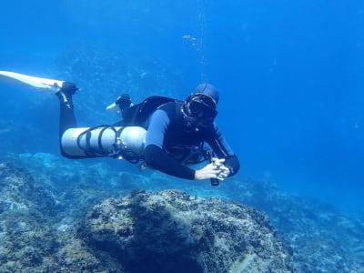 Inmersiones de aventura para buceadores certificados en Georgioupolis partiendo de Rethymno