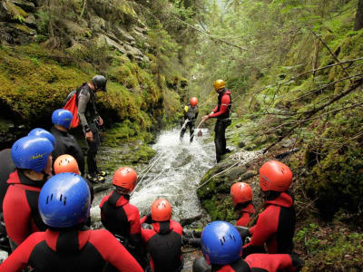 Excursión de barranquismo desde Otta