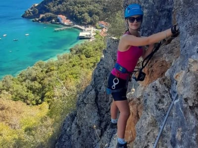 Klettersteig- und Abseil-Erlebnis im Naturpark Arrábida, Sesimbra, in der Nähe von Lissabon