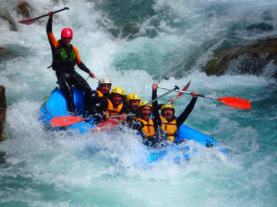 Rafting en el Río Mijares en Montanejos, cerca de Castellón