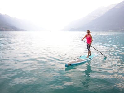 Curso de surf de remo para principiantes en el lago de Brienz, Interlaken