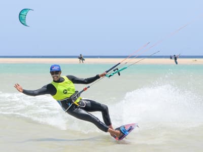 Cursos de kitesurf en la bahía de Essaouira