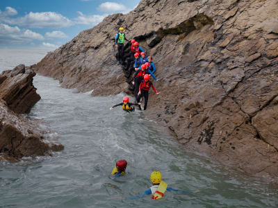 Coasteering dans le Pembrokeshire