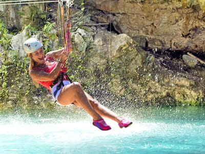 Canyoning und Zipline-Ausflug zu den Polylimnio-Wasserfällen bei Kalamata