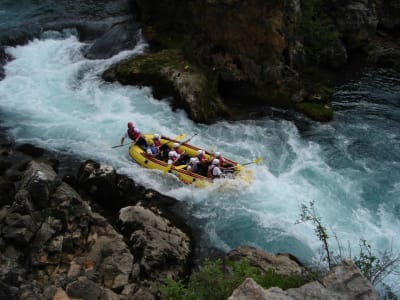 Rafting down the Zrmanja River from Kaštel Žegarski