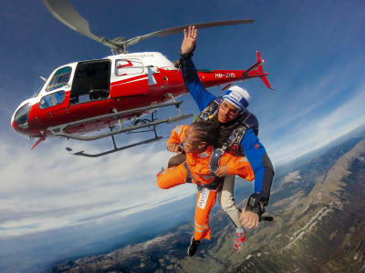 Tandem helicopter skydive over Interlaken