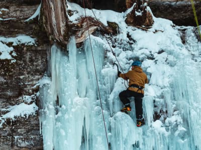 Découverte de l'escalade de glace à St-Alban, Québec