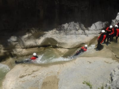 Descente canyoning de la Clue du Haut Jabron dans le Verdon, près de Castellane