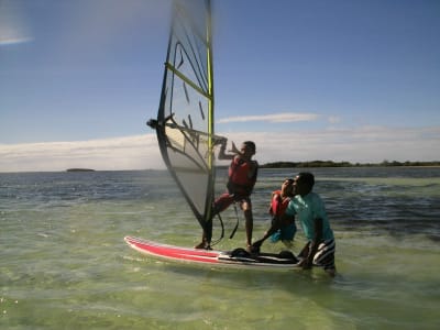 Cours de Windsurf dans la Baie de Sakalava, Madagascar