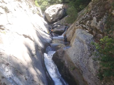 Descente du canyon des Gorges du Llech, Pyrénées Orientales