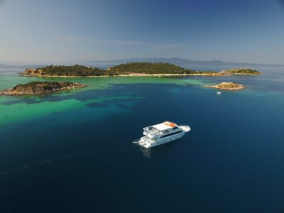 Crucero de medio día en barco desde Ouranoupoli al Monte Athos y la isla de Ammouliani en Calcídica