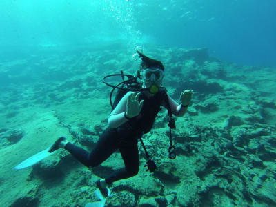 Formation de plongée PADI près de Naoussa à Paros