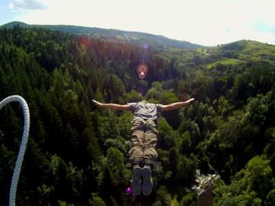 Bungee jumping from Viaduc de la Recoumène (65 m) near Le Puy en Velay