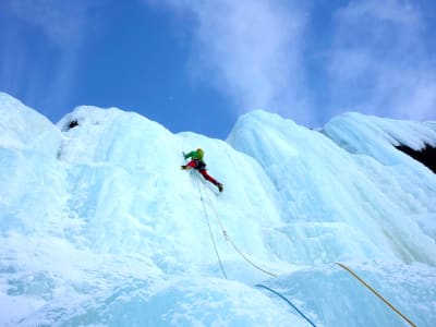 Escalada en hielo para principiantes desde Abisko