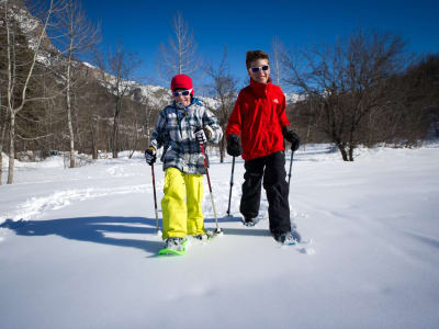 Excursión familiar con raquetas de nieve en Saint-Lary-Soulan, Pirineos