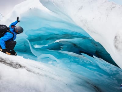 Senderismo glaciar y escalada en hielo en Sólheimajökull, cerca de Vík