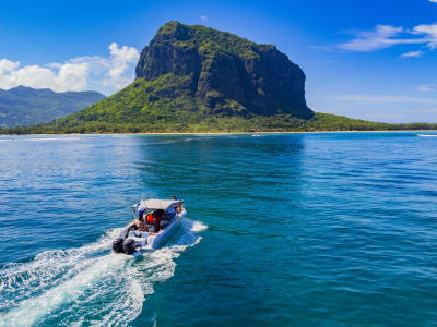 Balade en speed boat privé depuis Rivière Noire, Île Maurice