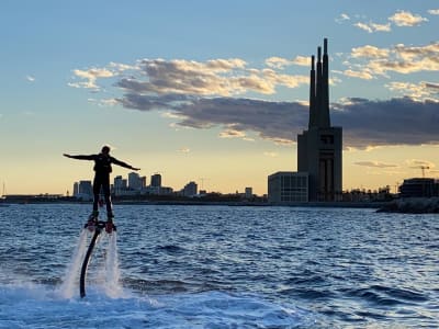 Flyboard im Hafen von Badalona, Barcelona