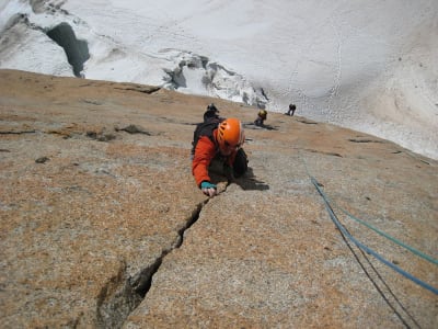 Rock climbing initiation in Le Niolu near Calacuccia