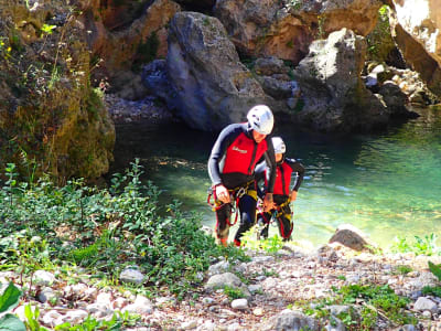 Excursión de barranquismo desde Alicante al Gorgo de la Escalera