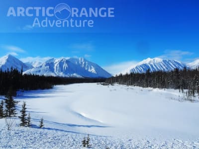 Guided snowshoeing tour of Yukon's Kluane National Park