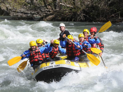 Descente en rafting de la rivière Noguera Pallaresa près de Llavorsi, Lleida