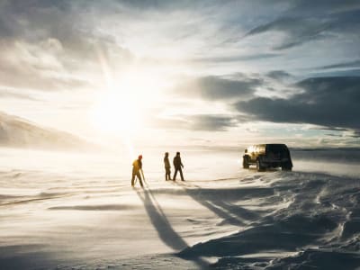 Super Jeep y moto de nieve al Círculo de Oro desde Reykavik