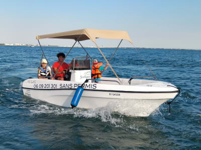 Boat rental without licence in Petite Camargue from La Grande-Motte