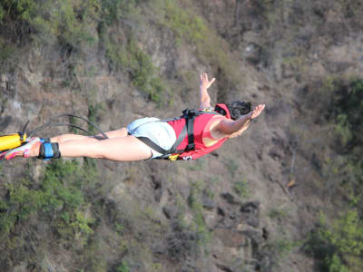 Saut à l'élastique sur le pont des chutes Victoria