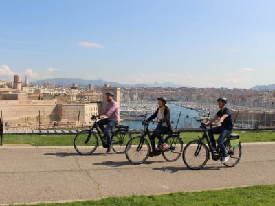 Elektrofahrradverleih in Marseille mit einem virtuellen Führer