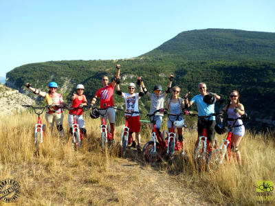 Randonnée Trottinette de descente dans la Montagne de Chabre, Provence