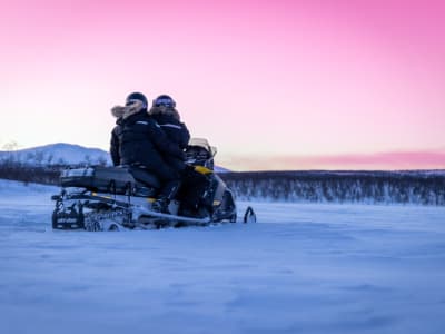 Schwedisch-Lappland Schneemobil-Safari ab Kiruna