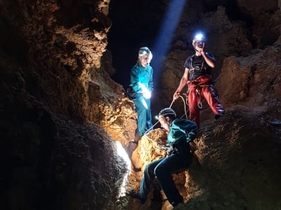 Lapa Verde caving excursion in Arrabida Natural Park, near Lisbon