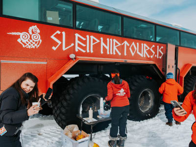 Visita panorámica del glaciar Langjökull en Monster Truck desde Gullfoss