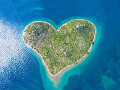 Rundflug über die Insel Galešnjak von Zadar aus