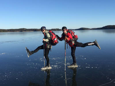 Beginner Ice Skating Excursion on Lake Mälaren from Stockholm