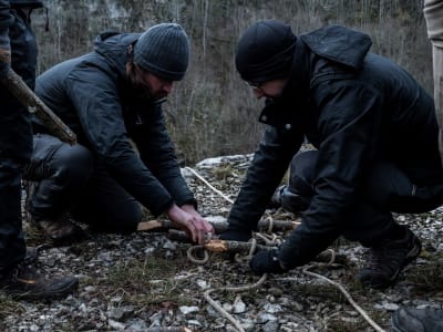 Wilderness survival course in the Doubs