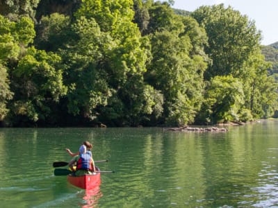 Excursión en canoa por el río Tarn, cerca de Millau