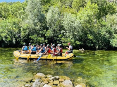 Aventure de rafting sur la rivière Cetina près d'Omiš