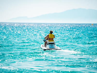 Location de jet ski sur la plage de Super Paradise à Mykonos