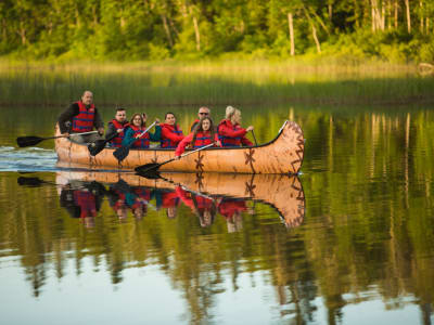 Excursion en canot rabaska dans le Parc national des Grands-Jardins, Charlevoix