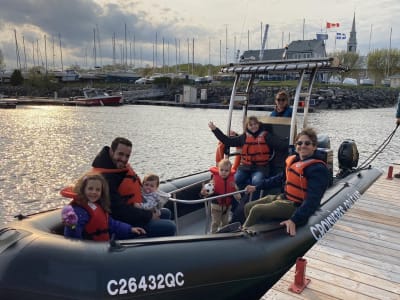 Balade en bateau autour de l’Île d’Orléans au coucher du soleil à Québec