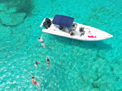 Excursion en bateau privé dans la baie de Katholiko et à Seitan Limani depuis La Canée, Crète