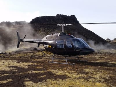 Vuelo en helicóptero sobre paisajes escénicos y cráteres cerca de Reykjanes
