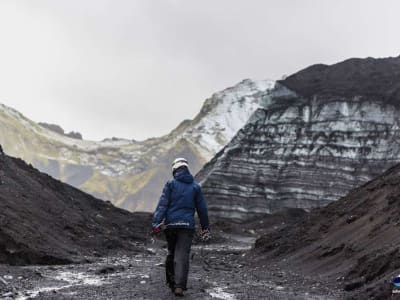 Cueva de hielo del volcán Katla y excursión al glaciar Myrdalsjokull desde Vík