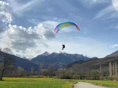 Tandem paragliding flight near Madrid